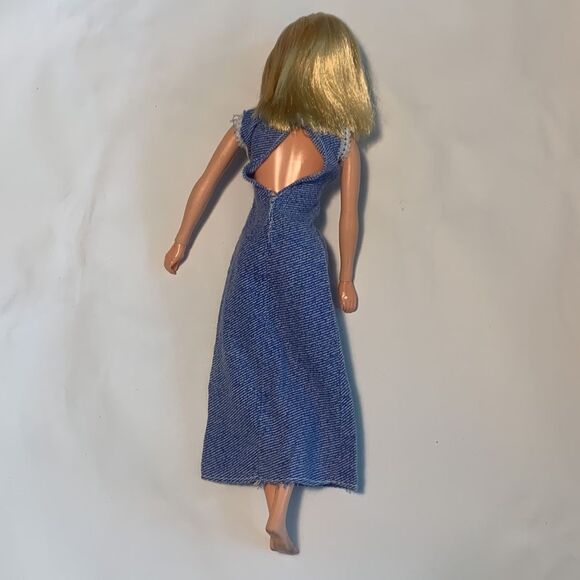 1976 Equestrienne Barbie - Picture 3 of 10